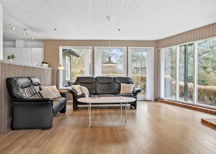 3 Bedroom Pet Friendly In Holiday home *