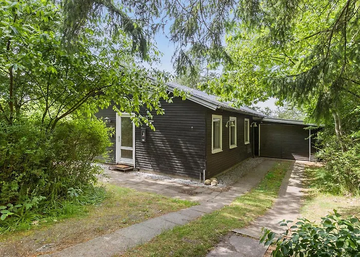 3 Bedroom Pet Friendly In *